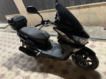 купить мотороллер муравей в бишкеке: Макси-скутер Alpha, 150 куб. см, Бензин, Колдонулган