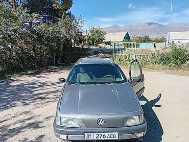 Volkswagen: Volkswagen Passat: 1991 г., 2 л, Механика, Бензин, Седан — 4