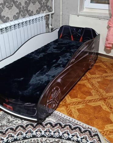 Односпальные кровати: Односпальная кровать, Новый, С матрасом, ЛДСП, длина - 175 см