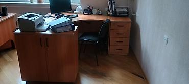 Ofis dəst mebeli: Satışda ofis mebeli satılır. Əlavə komputer monitorları HP1710 — 3