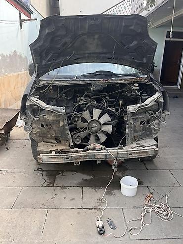 Digər avtomobil ehtiyat hissələri: Hyundai Starex (H1) mikroavtobus – ehtiyat hissələri üçün - Kuzov — 3