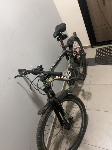 камеры для велосипедов: Горный велосипед EAGLE Характеристики и оснащение: - Рама хардтейл с