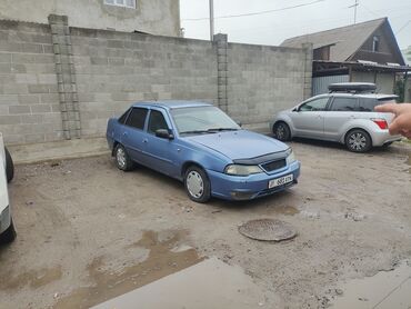 Daewoo Nexia: 2008 г., 1.6 л, Механика, Бензин, Седан