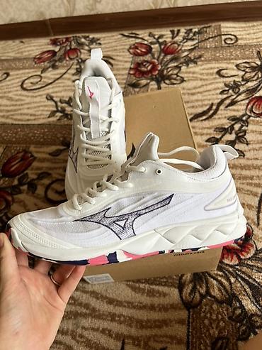 zoom h5: Кроссовки, 41, Mizuno, Б/у, цвет - Белый, Платная доставка, Самовывоз — 2