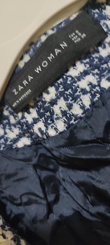 Kaputi: Zara mantilić1500,Crni Šanel 2000,ostale po 1000 — 2