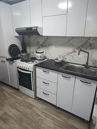 Продажа коттеджей и домов: Дом продаю город кант ул. Люксембург 41, дом топим печкай и газовым — 13