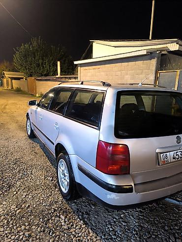 Volkswagen Passat: 2000 г., 1.6 л, Кол менен иштөөчү, Бензин, Универсал lalafo.kg да — 1 Volkswagen Passat: 2000 г., 1.6 л, Кол менен иштөөчү, Бензин, Универсал — 1