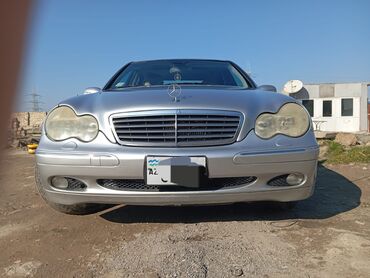 mercedes benz 208 d: Mercedes-Benz C 230: 3.2 l | 2001 il Sedan