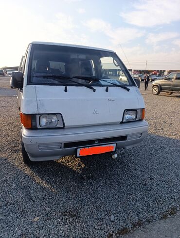 двигатель от мопеда: Mitsubishi L300: 1990 г., 2.4 л, Механика, Бензин, Минивэн