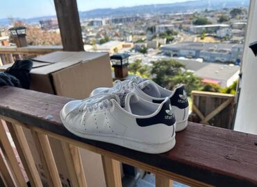 обувь оригинал: Продам почти новую обувь Adidas Stan Smith 9.5 US (42-43) Покупал в