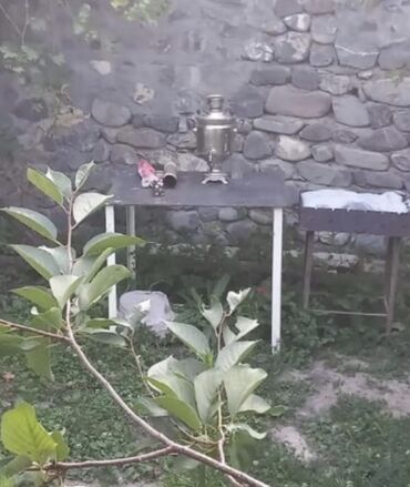 əhmədlidə 5 otaqlı evlər: Razılaşma yoluynan gunluk kirayə ev marxal yolunda yerləşir