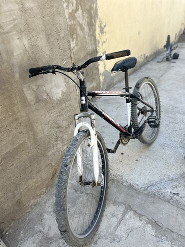 купить спортивный велосипед недорого: İşlənmiş Şəhər velosipedi 26", Ünvandan götürmə
