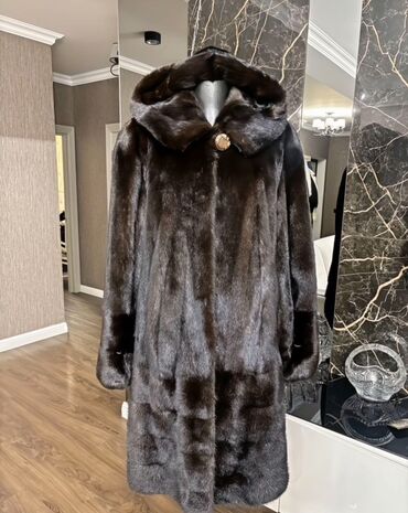 обувь для охоты: Шуба из натурального меха норки, темно-шоколадный оттенок с глубоким