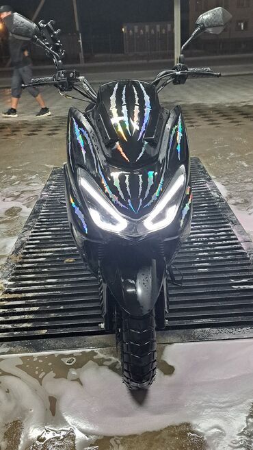 Скутеры: Тип скутера Yamaha, 150 куб. см, Бензин, Новый — 8