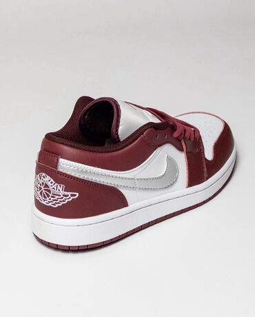 jack jones одежда мужская: Мужские кроссовки, 41, Nike, Новый, цвет - Красный, Платная доставка