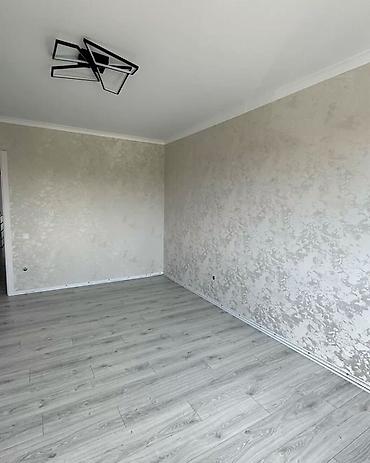 кухонные угол: 🏡 **Продается 3-комнатная квартира в центре Сокулука!** 📍 **Самый — 2