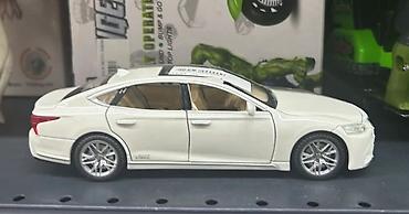 lego oyuncaq: Leksus sedan miniatür model avtomobil - Miqyas: təxmini 1:32 - — 2