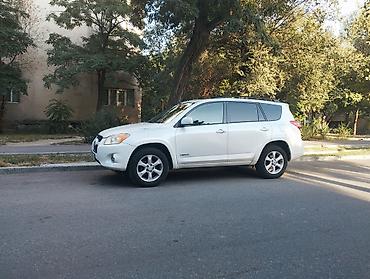 corolla 2016: Toyota RAV4: 2010 г., Бензин — 3