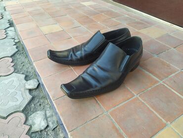 кроссовки ванс мужские: Продаю туфли хорошего качества!!! 43 размер. Торг уместен. #обувь