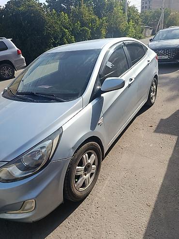 бриджстоун: Hyundai Solaris: 2012 г., 1.6 л, Механика, Бензин, Седан — 1
