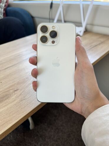 цены на бу айфоны: IPhone 13 Pro, Колдонулган, 256 ГБ, Ак, Каптама