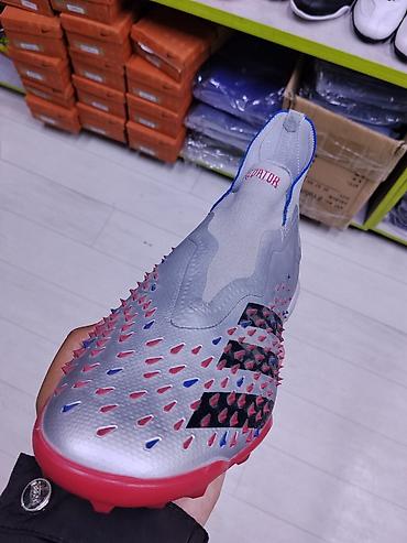 Футбольные бутсы Adidas Predator (без шнурков) - Верх: синтетический