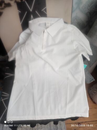 женская кофта летучая мышь: - Ağ rəngli polo köynək: klassik yaxalıq, 3 düyməli qapaq, xırda