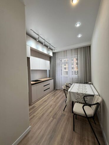 продажа квартир от собственника: 1 комната, 41 м², Элитка, 2 этаж, Евроремонт