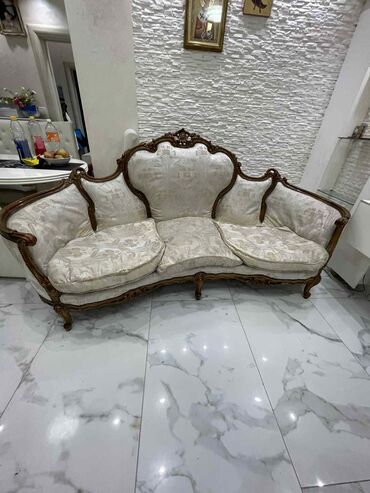 Stilske garniture: Garnitura za dnevnu sobu – klasični barokni stil u dobrom stanju - — 3