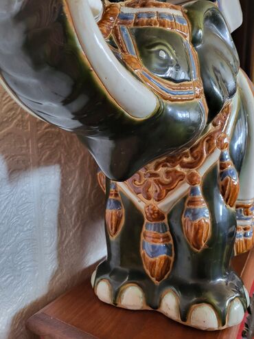 Figure: Figura, bоја - Šareno, Novo — 8