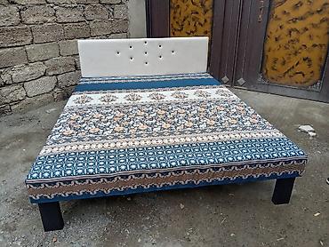 Çarpayılar: Təzə çarpayılar. 1 nəfərlik çarpayılar 60manat. 2 nəfərlik taxt — 23