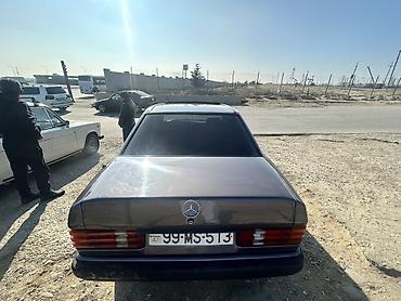 bmw e39 satilir: Mercedes-Benz 190 (W201): 2 l | 1993 il Sedan — 1