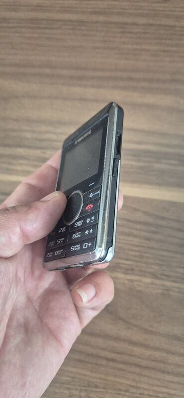 Nokia: Nokia 8 Sirocco — 1