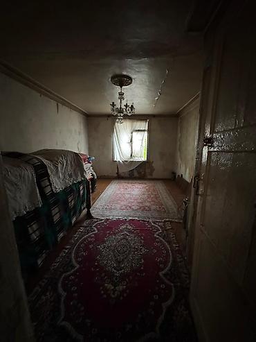 Həyət evləri və villaların satışı: Satılır: Həyət evi - Geniş planlı birmərtəbəli ev, ayrı-ayrı böyük — 15