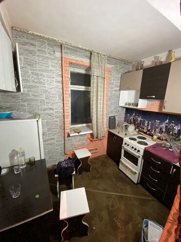 таатан квартира: 1 комната, 32 м², Хрущевка, 3 этаж, Старый ремонт