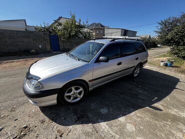 авенсус: Toyota Avensis: 2000 г., 1.8 л, Механика, Бензин, Универсал