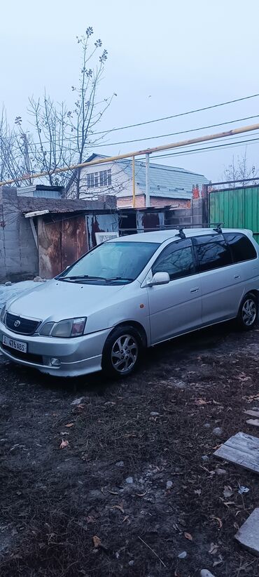 Toyota: Toyota Gaia: 2003 г., 2 л, Автомат, Бензин, Универсал