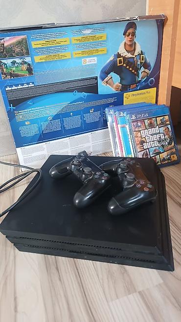 sony playstation 3 бишкек: PlayStation 4 Pro (черная, 1TB) — комплект для игр на 4K/Full HD с — 1