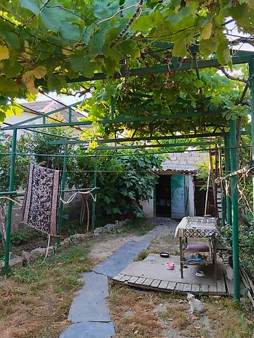 Həyət evləri və villalar: Sabunçu qəs. 3 otaqlı, 63 kv. m, Orta təmir — 2