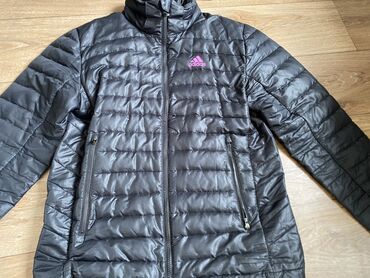 куртка зима: Куртка деми Adidas оригинал
Размер S
Состояние хорошее!