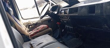 Yük maşınları: QAZ 1996 il, motor 2.4 l, Furqon, İşlənmiş — 3