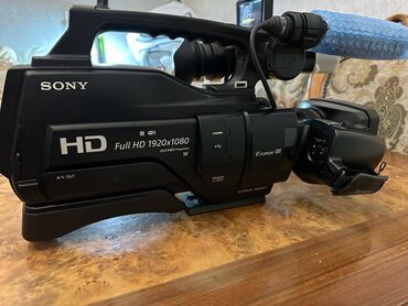 Videokameralar: Videokamera Sony HD 2500 ideal vəziyyətdədir.Üstündə 2 batareyka və