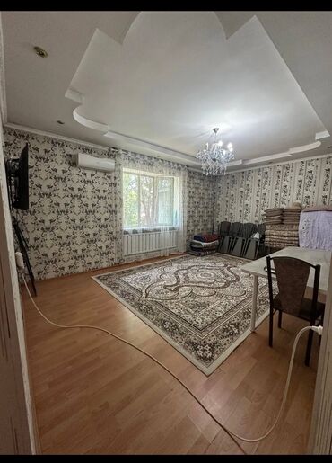 рядом с аламединским рынком: 2 комнаты, 60 м², Хрущевка, 2 этаж, Евроремонт