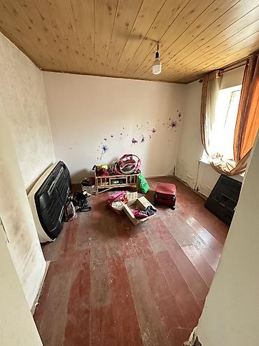 Продажа коттеджей и домов: 🔥срочно Продается дом 🔥 🏡Район: Селекция возле Стадион ✅Участок — 8