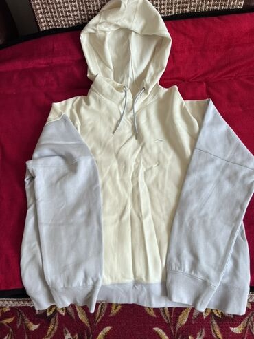 стильная одежда больших размеров для женщин: Худи Li-Ning Essential, размер M. - Цвет: молочный корпус с