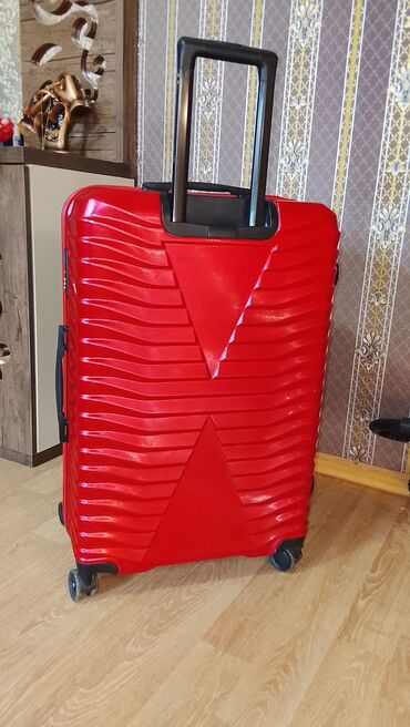 Çamadanlar: ÇAMADAN BOYUK ÖLÇÜ L RAZMER 30/35 KQ CETİ TUTUR HER BİR YERİ