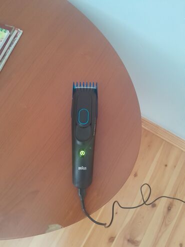 Trimmerlər və saç qırxan maşınlar: Saç qırxan maşın, Braun, İşlənmiş, Ünvandan götürmə — 5