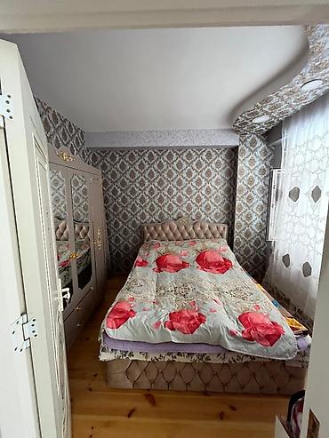 balaxanida heyet evi: AAAF parkda yerləşir öz şəxsi evimdir.kandisaner paltar yuyan konbi — 4