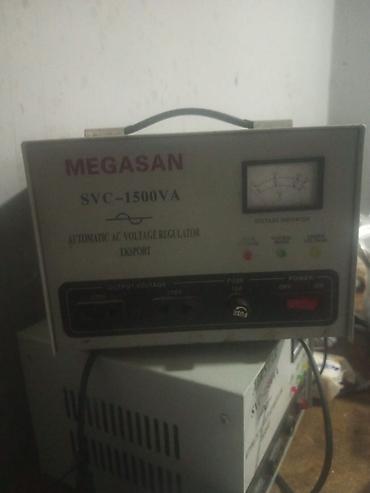 divar panel: MEGASAN SVC-1500VA avtomatik AC gərginlik tənzimləyicisi — 1