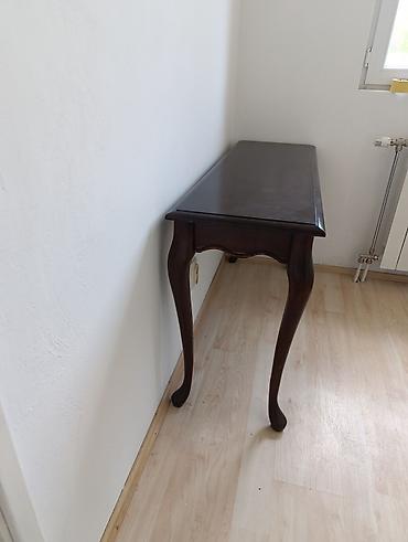 Antique Coat Racks: Drvena zidna polica sa fiokama – retro/klasičan dizajn - Materijal — 7